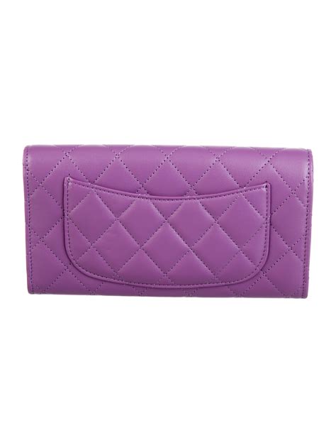 2022 Interlocking CC Logo Continental Wallet 